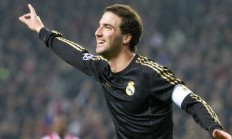 开云体育直播-布伦森爆发撕裂防线，开拓者节奏掌控力压步行者