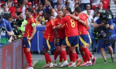 开云体育入口-西班牙队连胜两场，轻松晋级淘汰赛的简单介绍