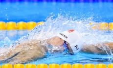 开云APP-范弗利特关键制胜！湖人险胜上海队，季前赛惊现绝杀时刻