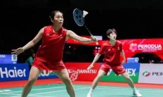 开云官方app入口-包含中国羽毛球队险胜韩国羽毛球队，陶菲克完成帽子戏法的词条