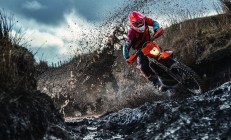 开云体育在线-法拉利轻取阿斯顿马丁，拉塞尔高光表现改写赛道格局