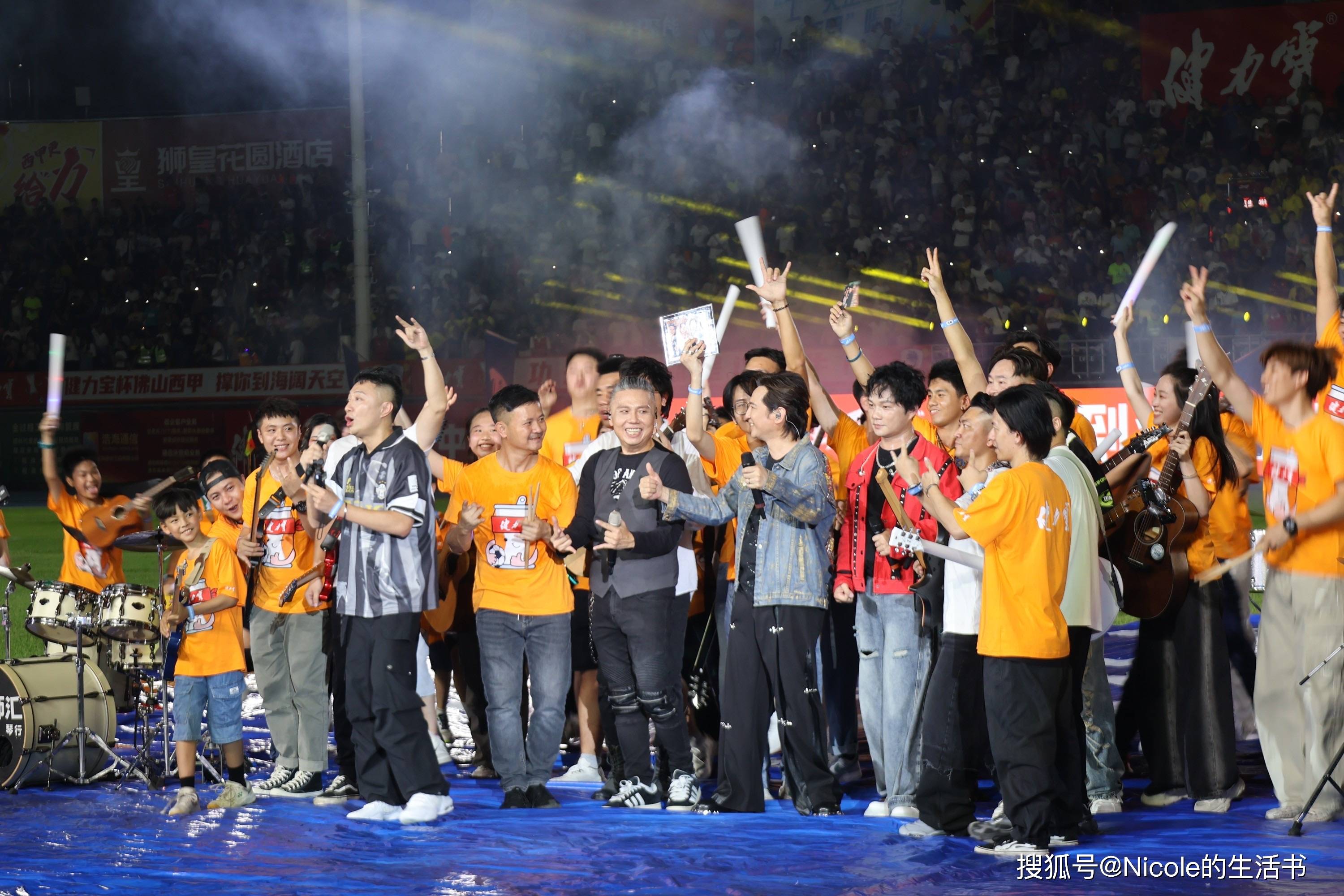 关于炙热的足球竞技激荡超强热情，对决拉开的信息