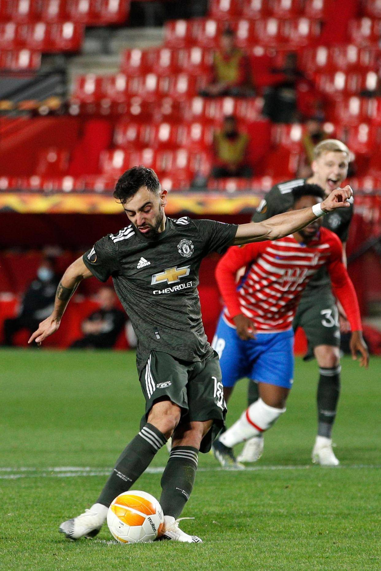 格拉纳达主场战胜强敌,提升士气 格拉纳达主场战胜强敌,提升士气