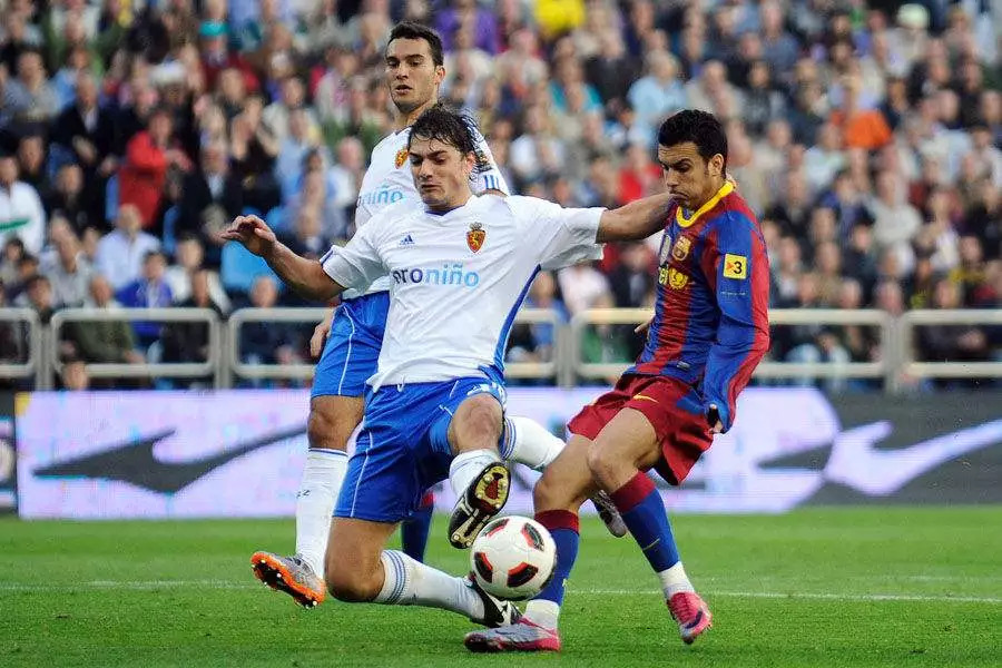 萨拉戈萨主场大捷,登顶积分榜的简单介绍 萨拉戈萨主场大捷,登顶积分榜的简单介绍