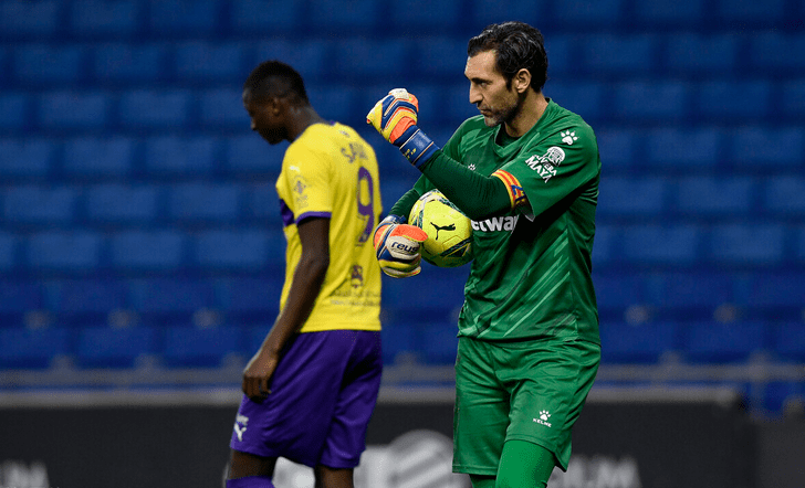 萨拉戈萨主场大捷,登顶积分榜的简单介绍 萨拉戈萨主场大捷,登顶积分榜的简单介绍