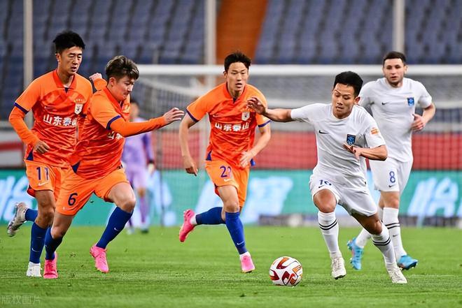 教练用战术智慧引领球队取胜的简单介绍