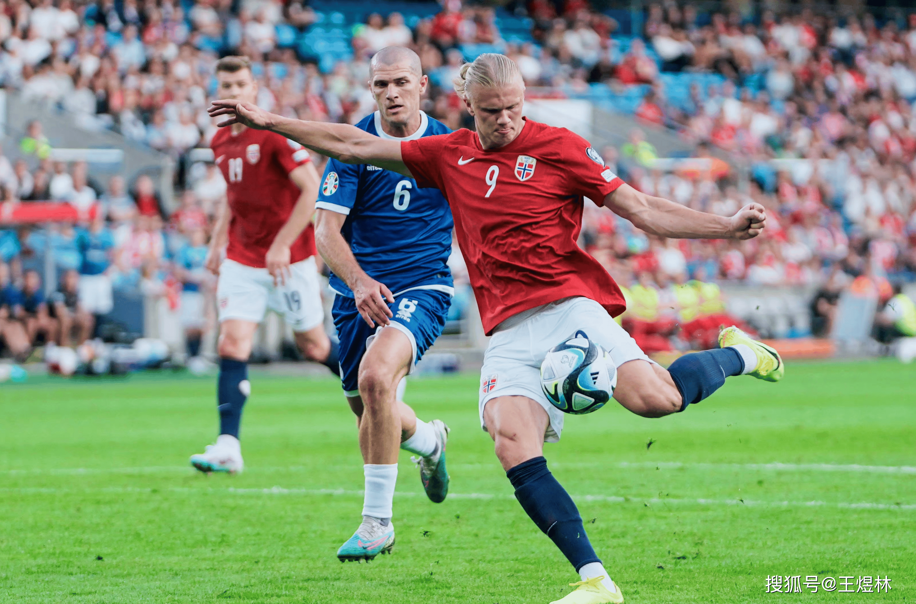 世界杯预选赛精彩纷呈,球员展现实力的简单介绍 世界杯预选赛精彩纷呈,球员展现实力的简单介绍