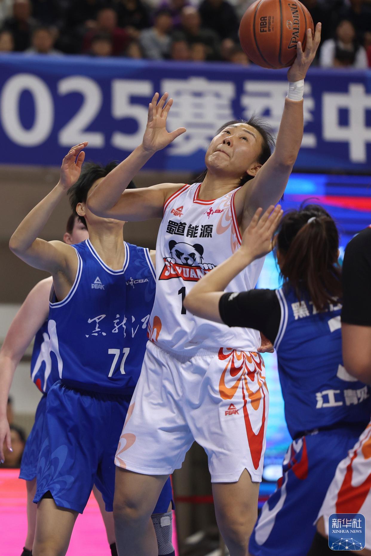 包含天津男篮全场领先，轻松战胜四川的词条