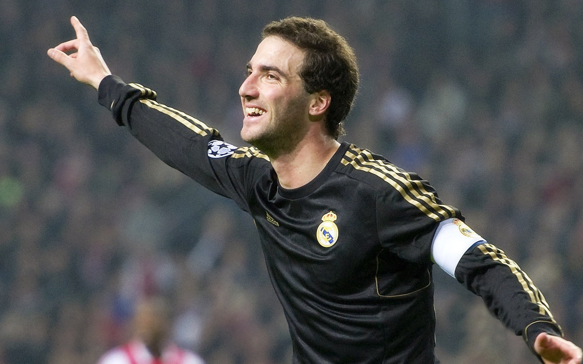 美加墨世界杯焦点战前瞻，阿根廷的立体火力如何压制多特蒙德式快攻？